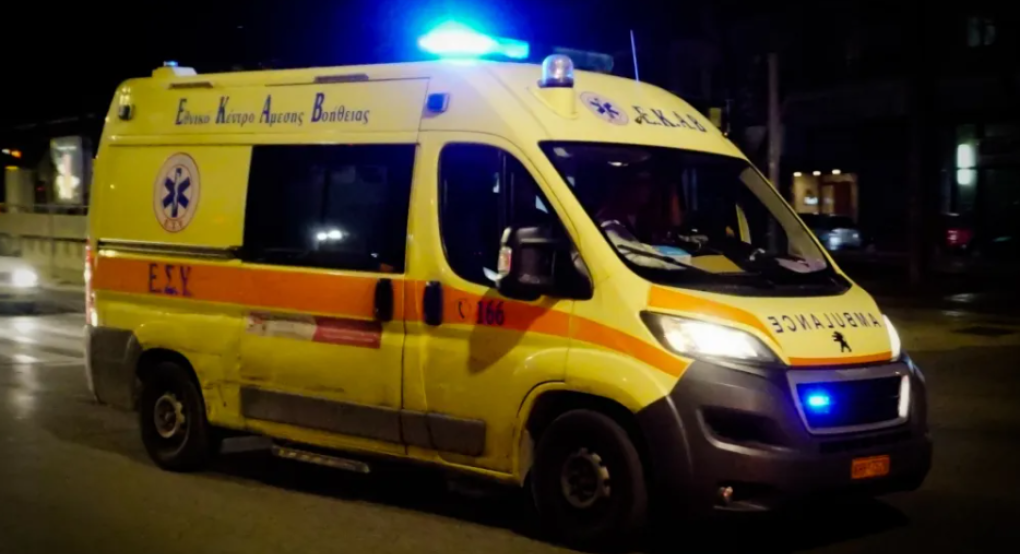 ΙΧ σε γκρεμό 150 μέτρων της Εύβοιας - Ένας νεκρός ΙΧ σε γκρεμό 150 μέτρων της Εύβοιας - Ένας νεκρός
