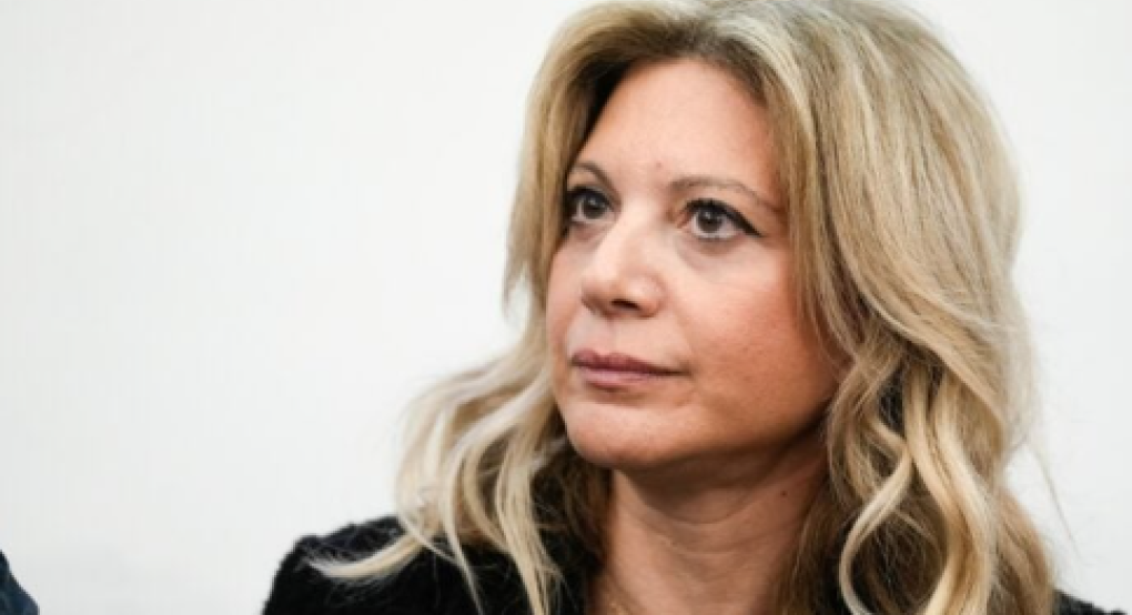 Καρυστιανού κατά Γεωργιάδη: «Αποκρούω τη δειλή προσέγγισή σας»