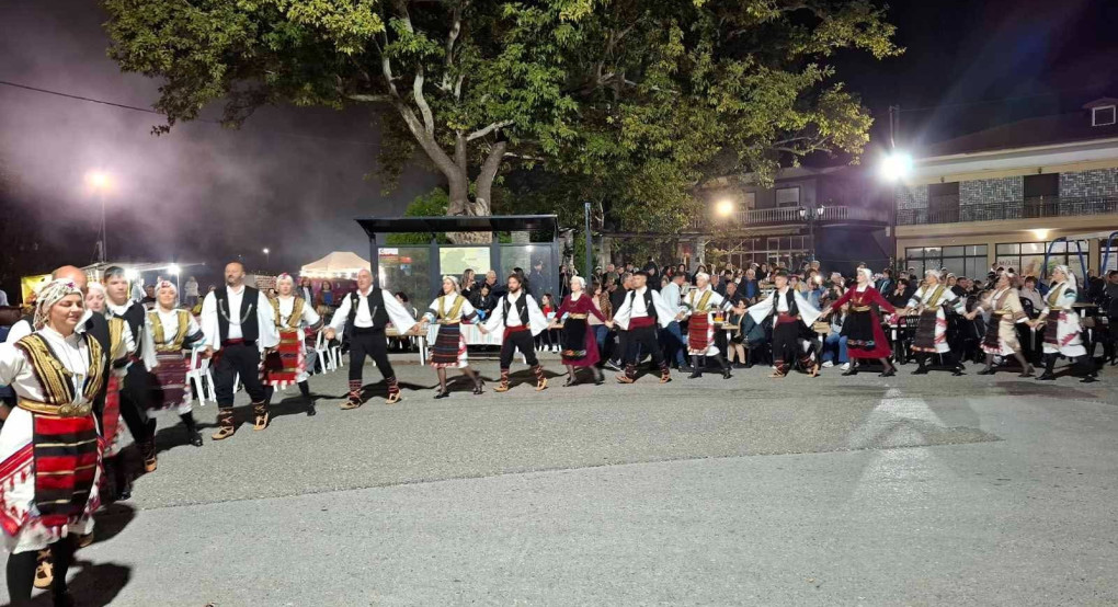 Δυναμική παρουσία του Πολιτιστικού Συλλόγου Βλάχων Αρχαγγέλου στη 16η Γιορτή Πιπεριάς στο Γαρέφι Αλμωπίας