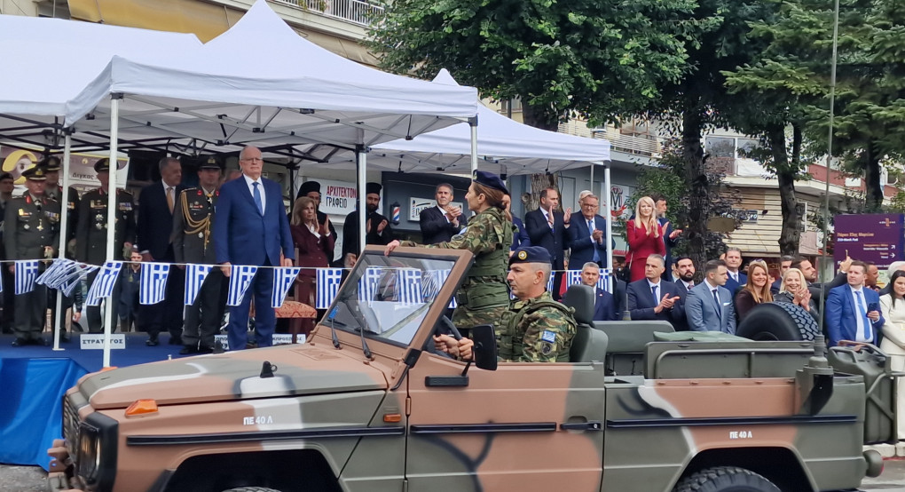 Ισχύς και περηφάνια: τα άρματα μάχης του Ελληνικού Στρατού στην Έδεσσα Ισχύς και περηφάνια: τα άρματα μάχης του Ελληνικού Στρατού στην Έδεσσα