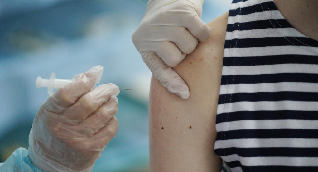 Θεσσαλονίκη: Στα φαρμακεία τα αντιγριπικά εμβόλια- Σύντομα και το ρινικό εμβόλιο για παιδιά Θεσσαλονίκη: Στα φαρμακεία τα αντιγριπικά εμβόλια- Σύντομα και το ρινικό εμβόλιο για παιδιά