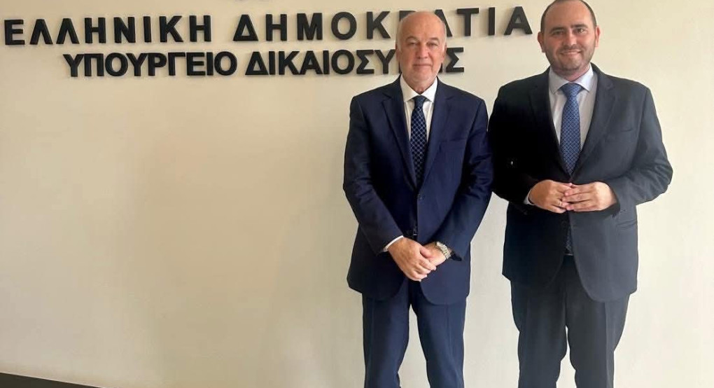 Λάκης Βασιλειάδης: Νέα Δικαστικά Μέγαρα σε Γιαννιτσά και Έδεσσα Λάκης Βασιλειάδης: Νέα Δικαστικά Μέγαρα σε Γιαννιτσά και Έδεσσα