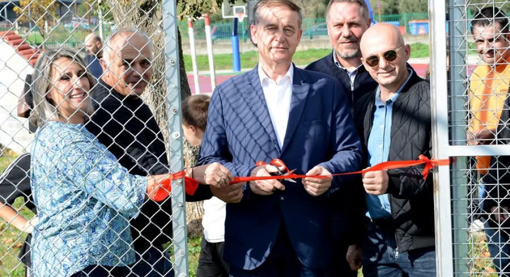 Εγκαίνια γηπέδου στον Ευρωπό Εγκαίνια γηπέδου στον Ευρωπό