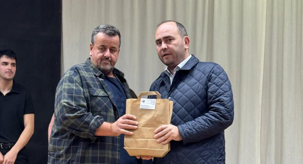 Λάκης Βασιλειάδης: Δύο Εκδηλώσεις, Ένα Μήνυμα – Τιμή στους Ήρωες και στους Νέους μας Λάκης Βασιλειάδης: Δύο Εκδηλώσεις, Ένα Μήνυμα – Τιμή στους Ήρωες και στους Νέους μας