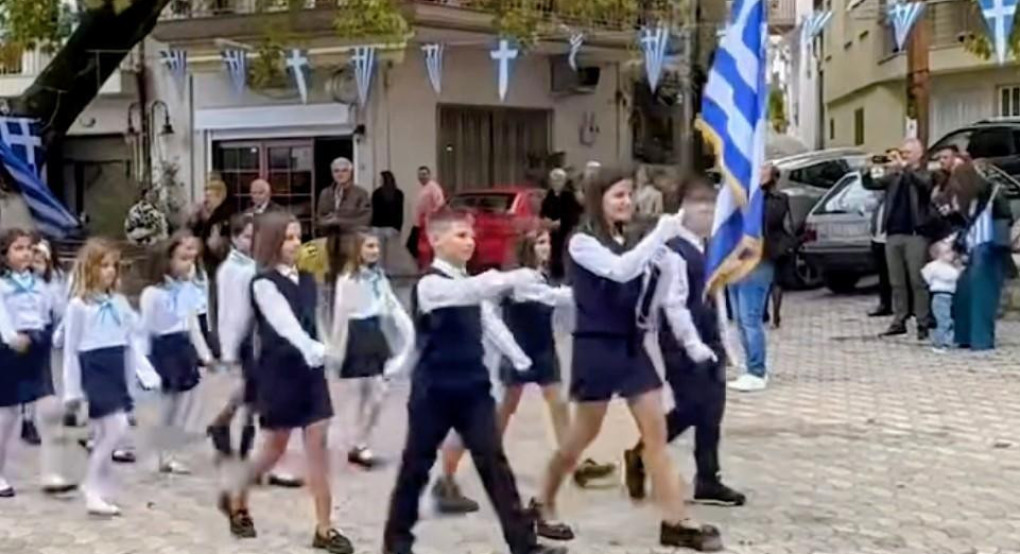 Μετά από χρόνια, μαθητική παρέλαση στο Μεσημέρι Έδεσσας – Συγκίνηση και υπερηφάνεια με την ομιλία του Προέδρου Γιάννη Γιώρα