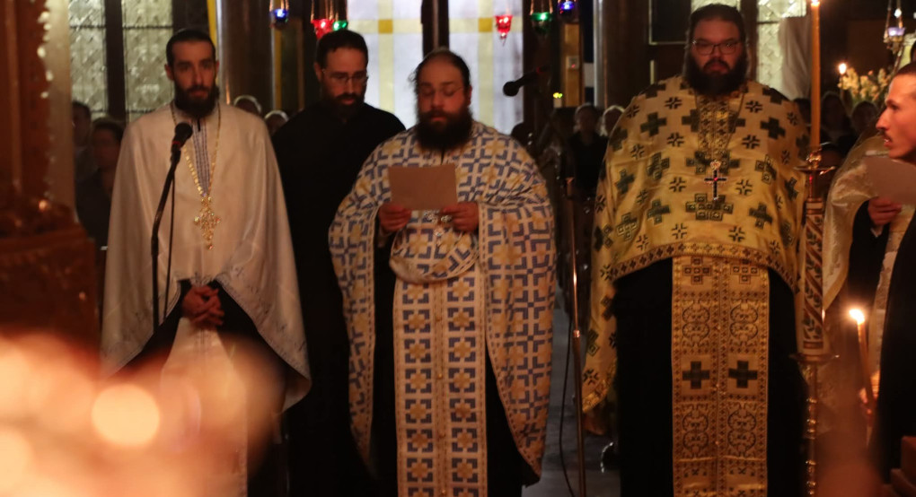 Ολονύκτιος Αγρυπνία επί τη εορτή της Αγίας Σκέπης της Υπεραγίας Θεοτόκου στον Ιερό Ναό Υπαπαντής του Κυρίου Πειραιώς Ολονύκτιος Αγρυπνία επί τη εορτή της Αγίας Σκέπης της Υπεραγίας Θεοτόκου στον Ιερό Ναό Υπαπαντής του Κυρίου Πειραιώς