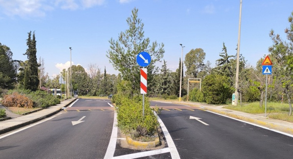 Εργασίες τοποθέτησης πινακίδων στην Εθνική Οδό 2 Θεσσαλονίκης – Έδεσσας από την Περιφέρεια Κεντρικής Μακεδονίας Εργασίες τοποθέτησης πινακίδων στην Εθνική Οδό 2 Θεσσαλονίκης – Έδεσσας από την Περιφέρεια Κεντρικής Μακεδονίας