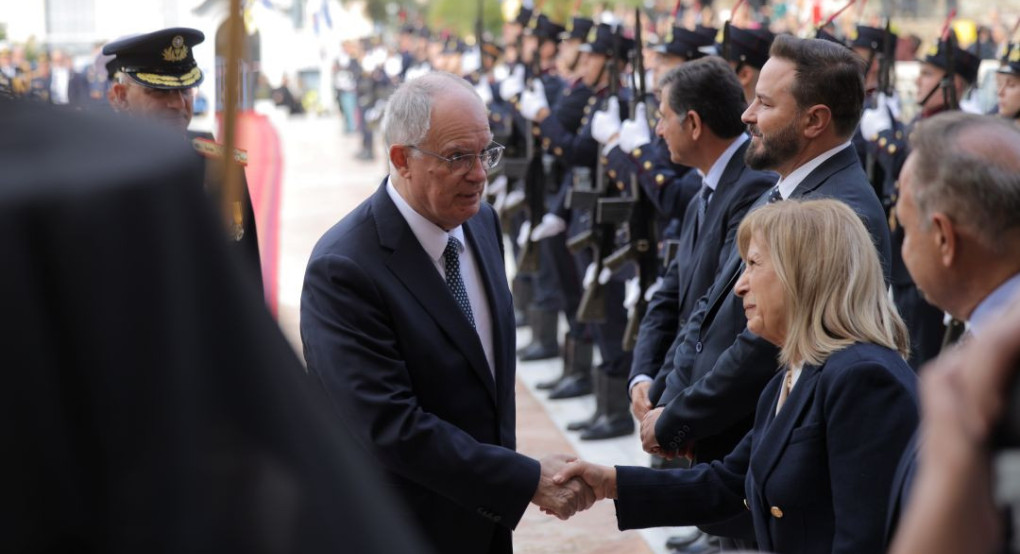 Δήλωση της Περιφερειάρχη Κεντρικής Μακεδονίας Αθηνάς Αηδονά μετά τη Δοξολογία για την απελευθέρωση της Θεσσαλονίκης στον Ιερό Ναό του Πολιούχου της πόλης Αγίου Δημητρίου Δήλωση της Περιφερειάρχη Κεντρικής Μακεδονίας Αθηνάς Αηδονά μετά τη Δοξολογία για την απελευθέρωση της Θεσσαλονίκης στον Ιερό Ναό του Πολιούχου της πόλης Αγίου Δημητρίου
