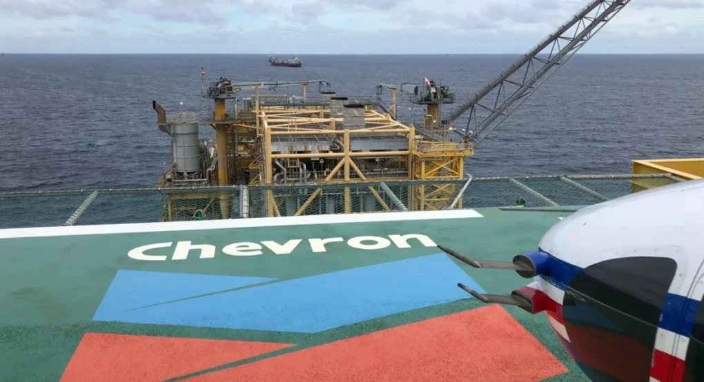 Έπεσαν οι υπογραφές με Chevron και Helleniq Energy και ξεκινούν οι έρευνες σε Κρήτη και Πελοπόννησο Έπεσαν οι υπογραφές με Chevron και Helleniq Energy και ξεκινούν οι έρευνες σε Κρήτη και Πελοπόννησο