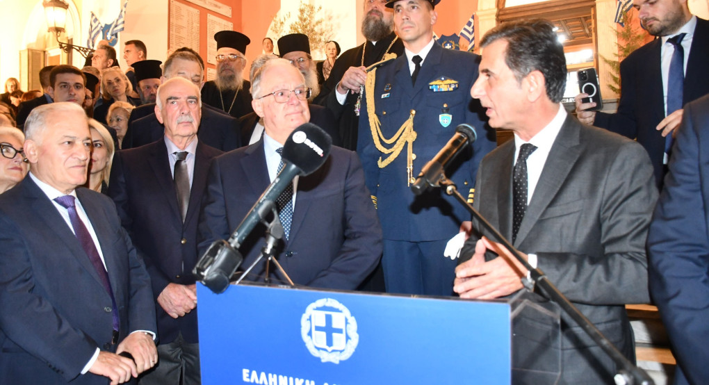 Ζωντανεύοντας η Ιστορία Ζωντανεύοντας η Ιστορία