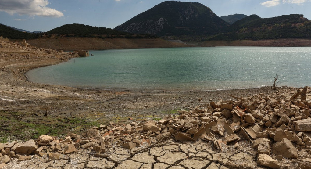Σήμερα θα ανακοινωθούν τα μέτρα για τη λειψυδρία -Εκτροπή νερού στο φράγμα Κρεμαστών, παρεμβάσεις 2,5 δισ. ευρώ Σήμερα θα ανακοινωθούν τα μέτρα για τη λειψυδρία -Εκτροπή νερού στο φράγμα Κρεμαστών, παρεμβάσεις 2,5 δισ. ευρώ
