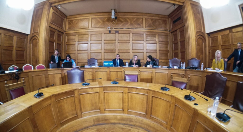 ΟΠΕΚΕΠΕ: Πιέσεις για άμεσες πληρωμές και ένταση στην Εξεταστική – Αγρότες αποκλείουν δρόμους στην Κρήτη