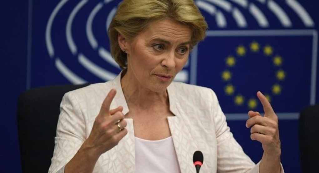 Η ΕΕ σκληραίνει τη στάση της: Νέες κυρώσεις στον σκιώδη πετρελαϊκό στόλο της Ρωσίας και απαγόρευση εισαγωγών φυσικού αερίου Η ΕΕ σκληραίνει τη στάση της: Νέες κυρώσεις στον σκιώδη πετρελαϊκό στόλο της Ρωσίας και απαγόρευση εισαγωγών φυσικού αερίου