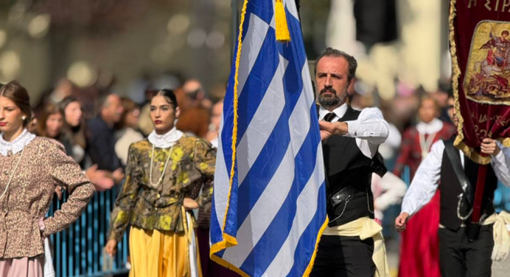 Γιαννιτσά/Γιώργος Γιαντζής: "Οι παρελάσεις είναι φόρος τιμής-Αισθάνομαι βαθιά υπερηφάνεια" Γιαννιτσά/Γιώργος Γιαντζής: "Οι παρελάσεις είναι φόρος τιμής-Αισθάνομαι βαθιά υπερηφάνεια"