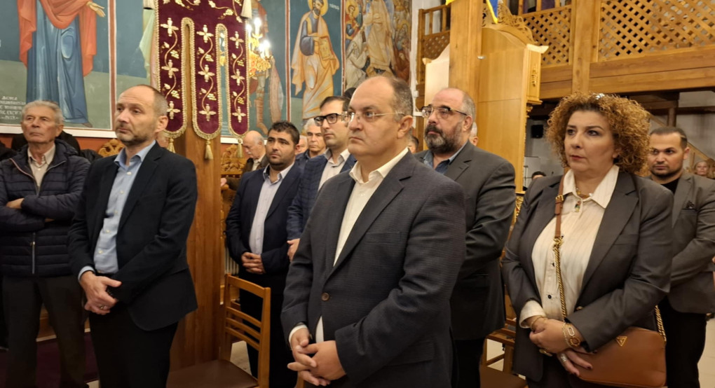 Δήμο Κιλκίς- Υποδοχή ιερού λειψάνου Αγίου Παντελεήμονος στον Ιερό Ναό Αγίου Δημητρίου Μανδρών Δήμο Κιλκίς- Υποδοχή ιερού λειψάνου Αγίου Παντελεήμονος στον Ιερό Ναό Αγίου Δημητρίου Μανδρών