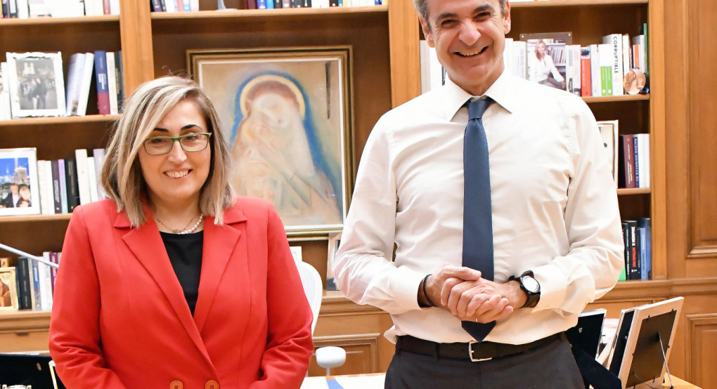 Συνάντηση εργασίας της Βουλευτή Ημαθίας Στέλλας Αραμπατζή με τον Πρωθυπουργό Κυριάκο Μητσοτάκη