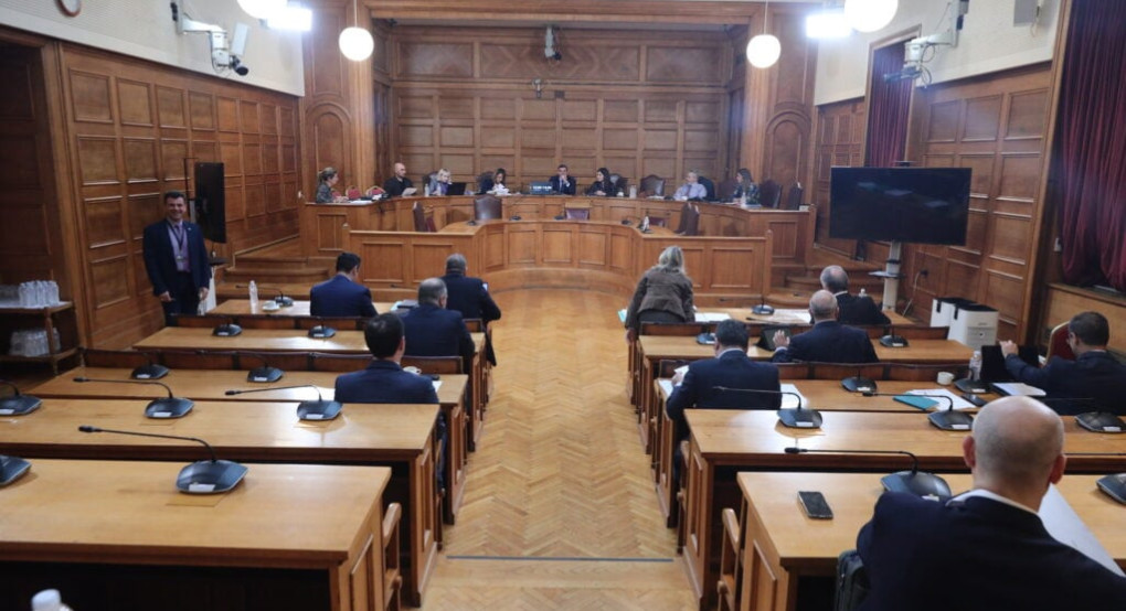 ΟΠΕΚΕΠΕ: Στον εισαγγελέα στέλνει η ΝΔ τον «φραπέ» μετά την άρνησή του να προσέλθει στην εξεταστική