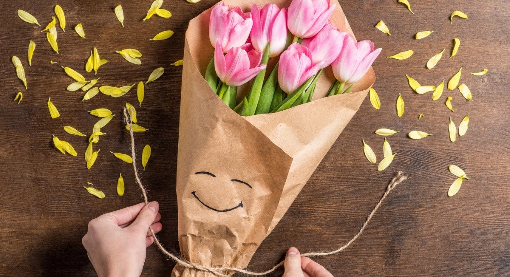 Ποιοι γιορτάζουν σήμερα 11 Νοεμβρίου