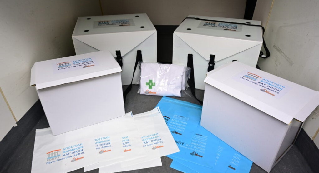 ΕΟΠΥΥ: Κατ’ οίκον παράδοση φαρμάκων σε χιλιάδες ασθενείς