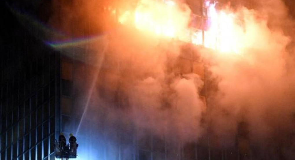 Κροατία: Κολοσσιαία φωτιά ισοπέδωσε ιστορικό ουρανοξύστη στο Ζάγκρεμπ