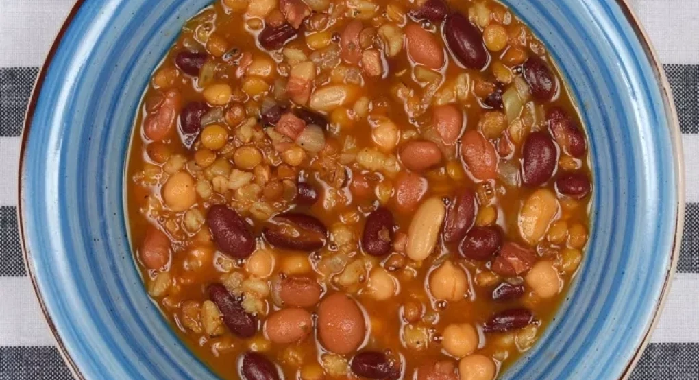 Πολυσπόρι: Η εποχή της σποράς και το έθιμο της Παναγίας Μεσοσπορίτισσας που ενώνει τη γη με τους ανθρώπους