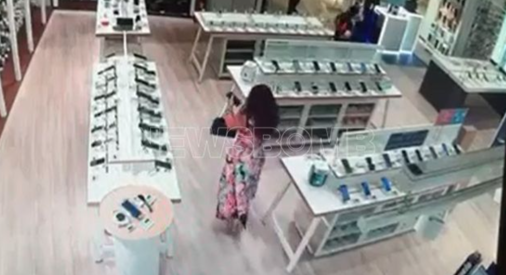 Συνελήφθη 34χρονη που έκλεψε ρούχα, κινητά και τάμπλετ αξίας 15.000 ευρώ από καταστήματα στην Αττική