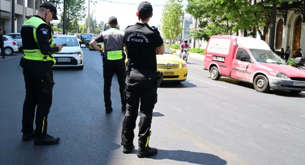 Έρχονται νέες αλλαγές στον ΚΟΚ: «Κόφτης» στις ανανεώσεις των διπλωμάτων στους ηλικιωμένους - Εκκίνηση μηχανής μόνο με κράνος