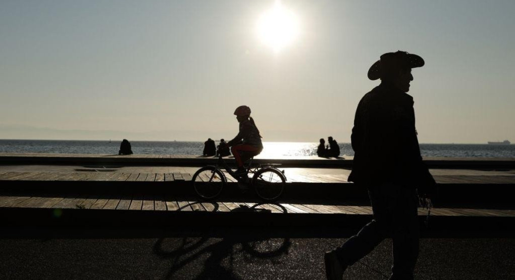 Ανακοινώνεται απαγόρευση κυκλοφορίας – Με SMS θα ενημερώνουν οι πολίτες πού πηγαίνουν