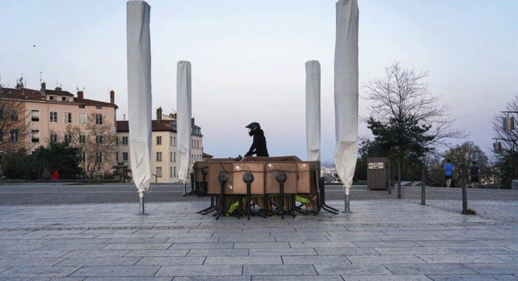 Σε κατάσταση «υγειονομικής έκτακτης ανάγκης» τέθηκε η Γαλλία