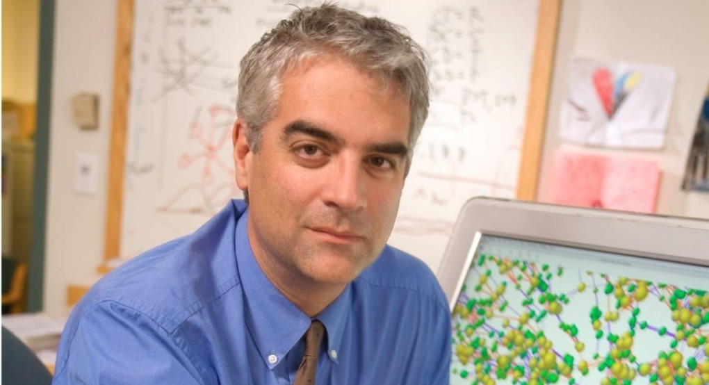 Έλληνας καθηγητής του Yale για κορωνοϊό: Αν τα σχολεία κλείσουν νωρίς μειώνονται και οι πιθανότητες εξάπλωσης