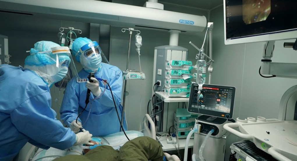 Ινδία-Covid-19: Σε καραντίνα 15.000 άνθρωποι που ήρθαν σε επαφή με έναν γκουρού ο οποίος πέθανε από τον νέο κορωνοϊό