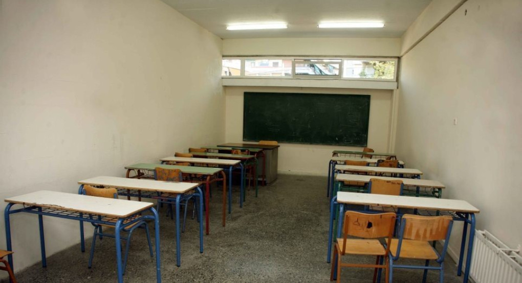 Τέσσερις συλλήψεις για ανοιχτά φροντιστήρια σε Κοζάνη και Ιωάννινα παρά τις απαγορεύσεις