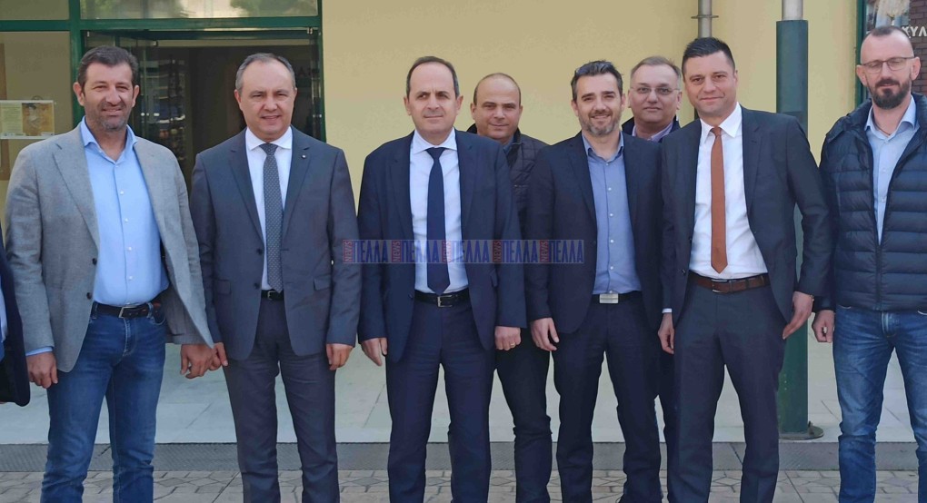 Ο Καράογλου στα Γιαννιτσά: "Πάτησε" τον κορωνοϊό και...πήγε παντού!