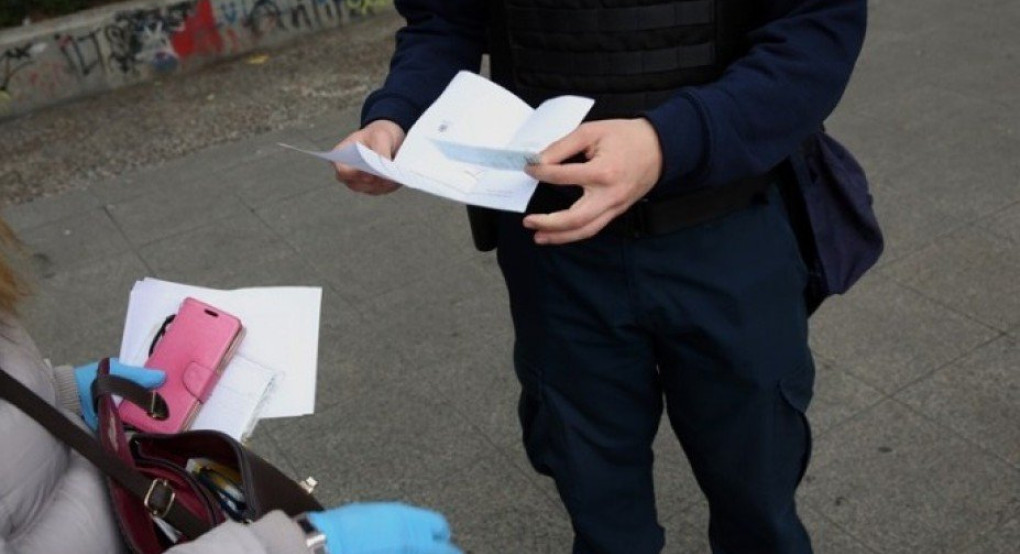 Απαγόρευση κυκλοφορίας: Αυστηρότερα μέτρα από σήμερα-Οδηγίες για όσους νοσούν σπίτι  