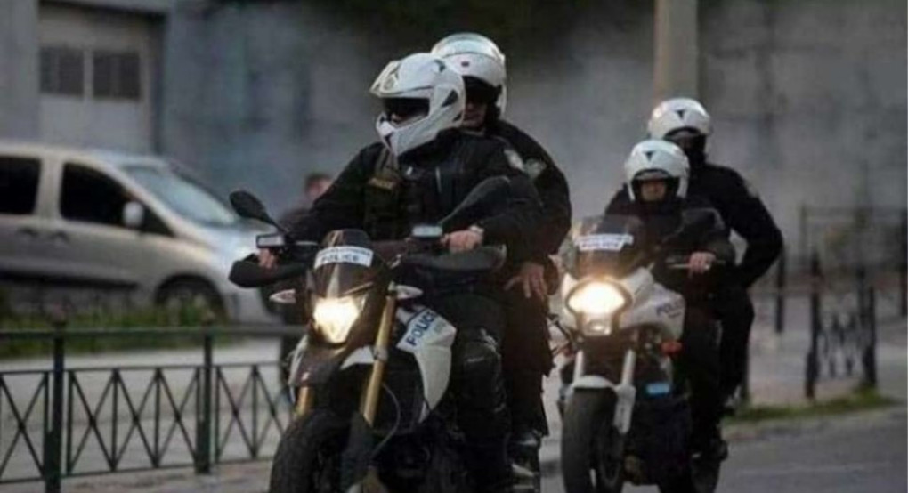 Μεθυσμένος Άγγλος «έσπασε» την καραντίνα και συνελήφθη στη Βούλα