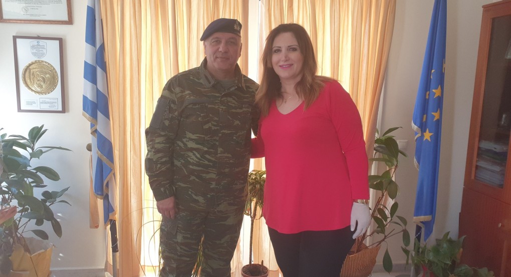 Συνάντηση της Δημάρχου Σκύδρας Κατερίνας Ιγνατιάδου με τον Υποστράτηγο Δημόκριτο Κωνσταντάκο