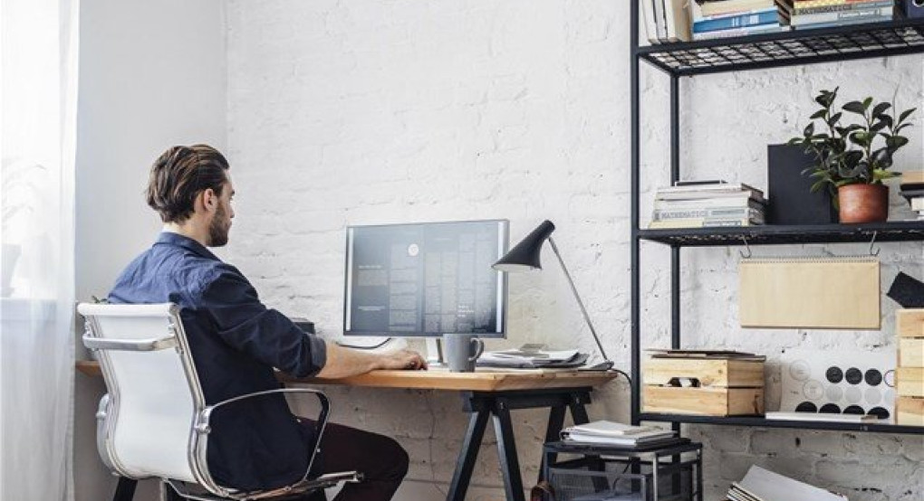 H κρίση του κορωνοϊού «γεννά» τη νέα οικονομία της κατ'οίκον εργασίας