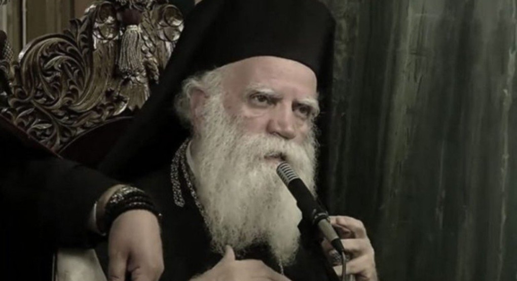 Ο Μητροπολίτης Κυθήρων άνοιξε τις Πύλες για τους πιστούς 