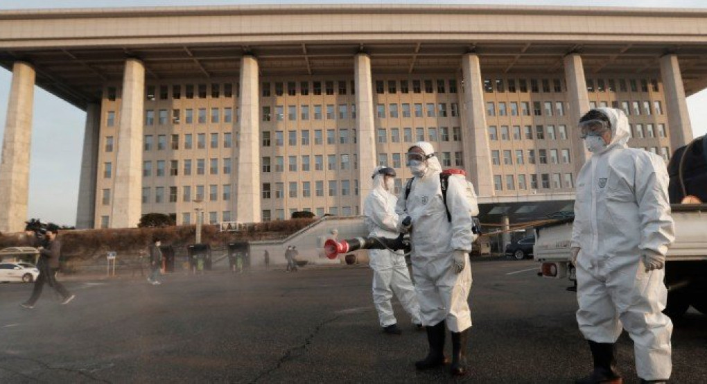 Ελβετία: Το καντόνι της Γενεύης απαγόρευσε τις συγκεντρώσεις άνω των πέντε ατόμων