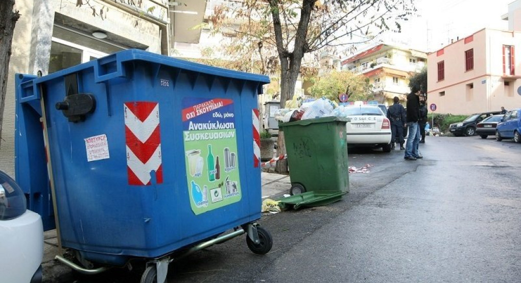 Έκκληση να μην πετιούνται γάντια και μάσκες στους κάδους ανακύκλωσης