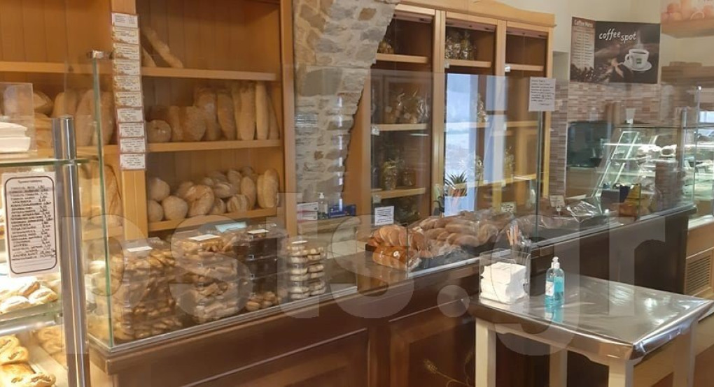 Κορωνοϊός: Προστατευτικό τζάμι για την αποφυγή επαφής στα αρτοποιεία