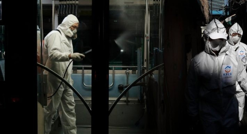 Η πιο αισιόδοξη είδηση: Το διάγραμμα του Ηλία Μόσιαλου που δείχνει τι θα συμβεί στην Ελλάδα μετά από 30 μέρες καραντίνας (pic)