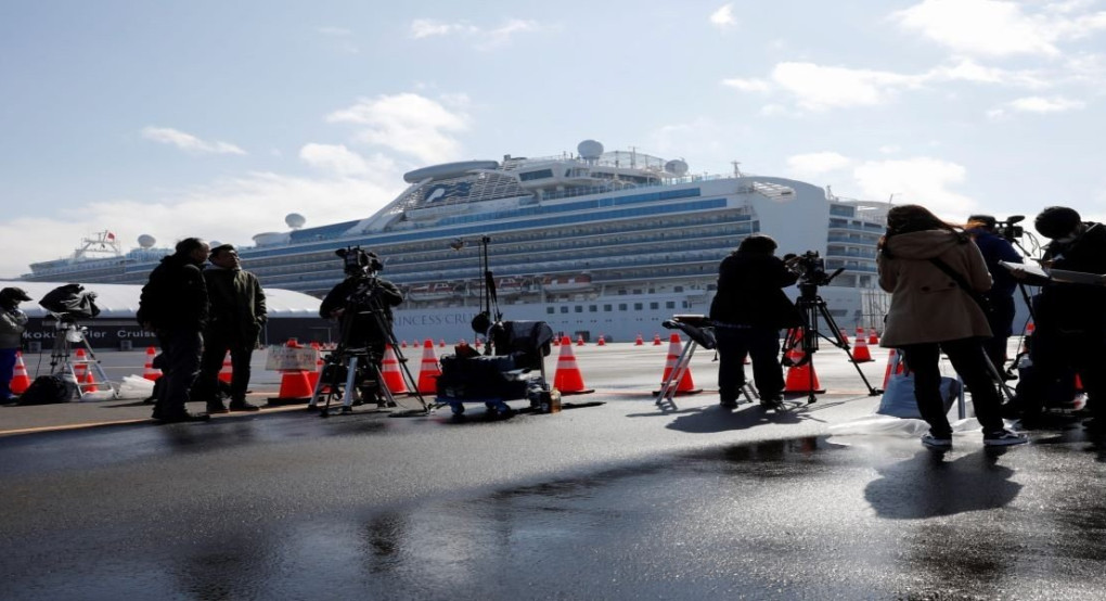 Το πλοίο από την Ανκόνα γεμάτο Έλληνες φτάνει στην Πάτρα - Τα ταξί αρνούνται να τους παραλάβουν