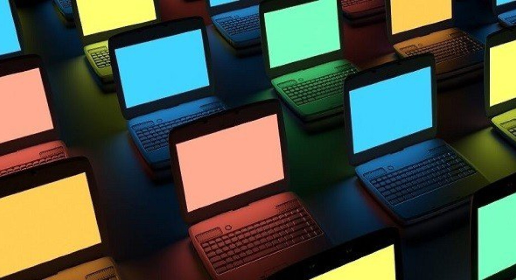 Αύξηση στις online πωλήσεις laptops στην Ελλάδα έφερε η τηλεργασία