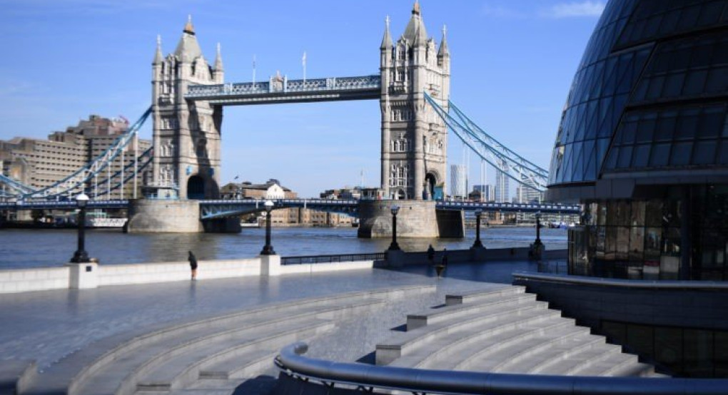 Βρετανία-Covid-19: Πάνω από 400.000 άνθρωποι δήλωσαν εθελοντές για να στηρίξουν το σύστημα υγείας