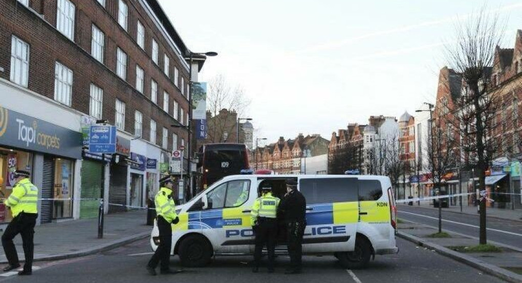 Λονδίνο:Η αστυνομία σκότωσε έναν άνδρα οπλισμένο με μαχαίρια