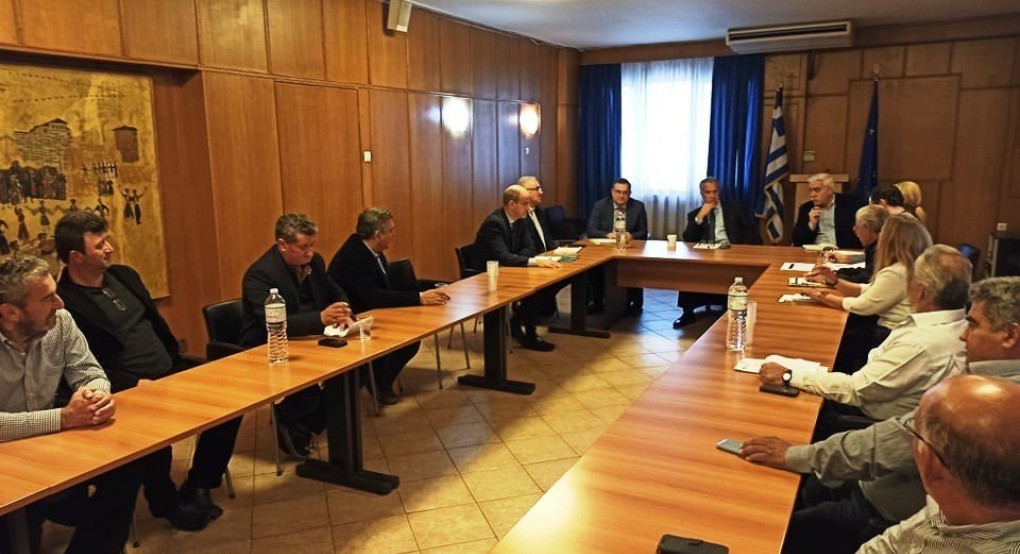 Συνάντηση του ΥπΑΑΤ, Μ. Βορίδη με παραγωγικούς φορείς του Ν. Πιερίας-Η ενίσχυση του εισοδήματος στο επίκεντρο της 