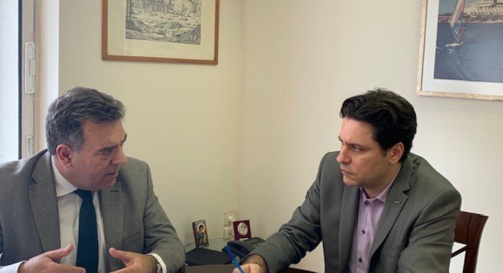  «Συνάντηση του Υφυπουργού Τουρισμού κ.Κόνσολα με τον Ειδικό Γραμματέα Διαχείρισης Ιδιωτικού Χρέους κ. Κουρμούση για τη στήριξη επιχειρήσεων και εργαζομένων στον τουρισμό που έχουν δανειακές υποχρεώσεις»   