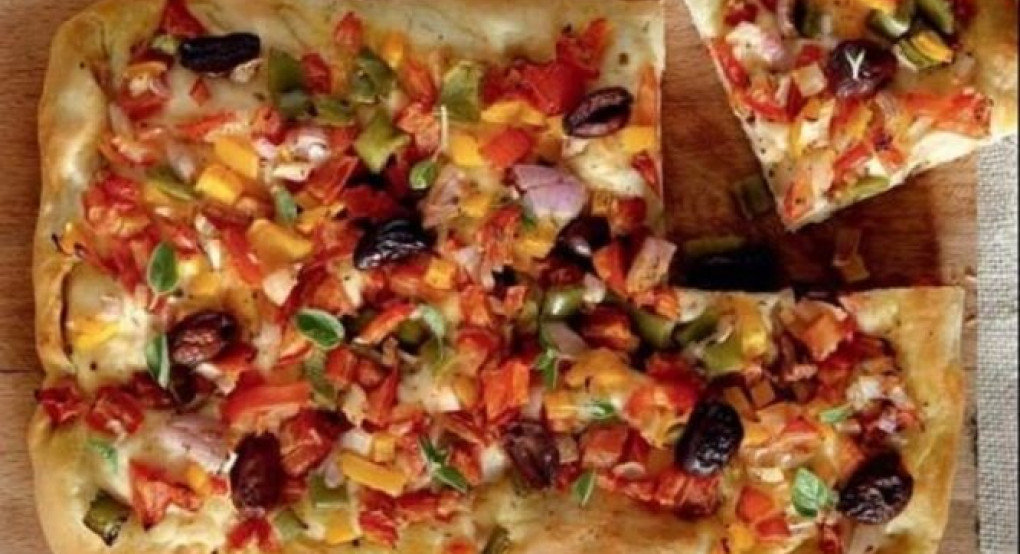 Μοναστηριακή συνταγή: Σαρακοστιανή πίτσα με τέλειο ζυμάρι