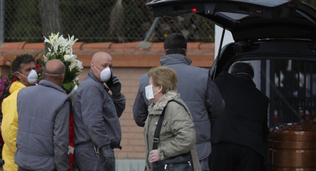 Δραματικές ώρες στην Ισπανία, 655 νεκροί σε μία ημέρα -Πάνω από 4.000, πλέον, τα θύματα 